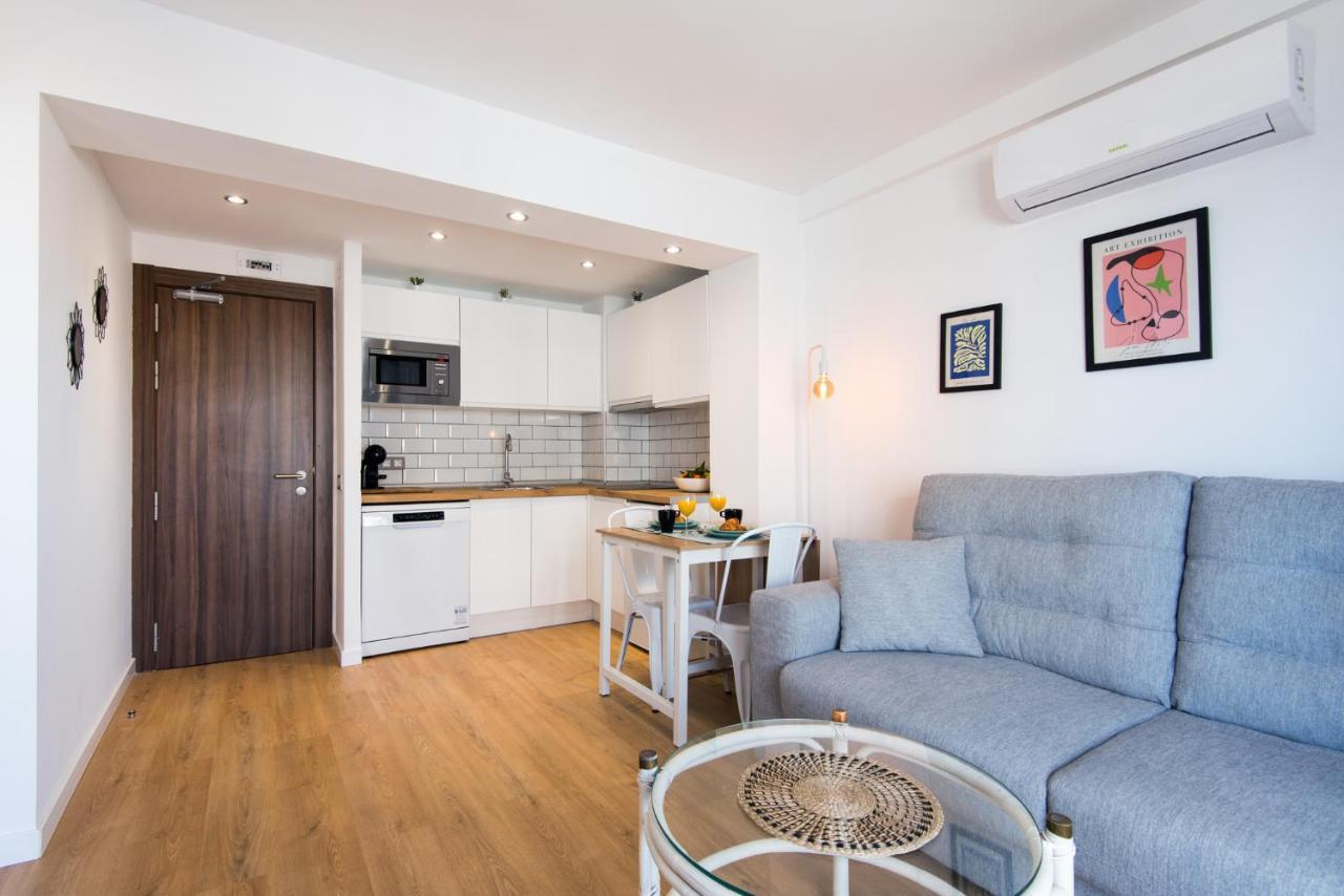 Aloha Puerto Private Apartment 1St Line Carihuela Beach Torremolinos Kültér fotó